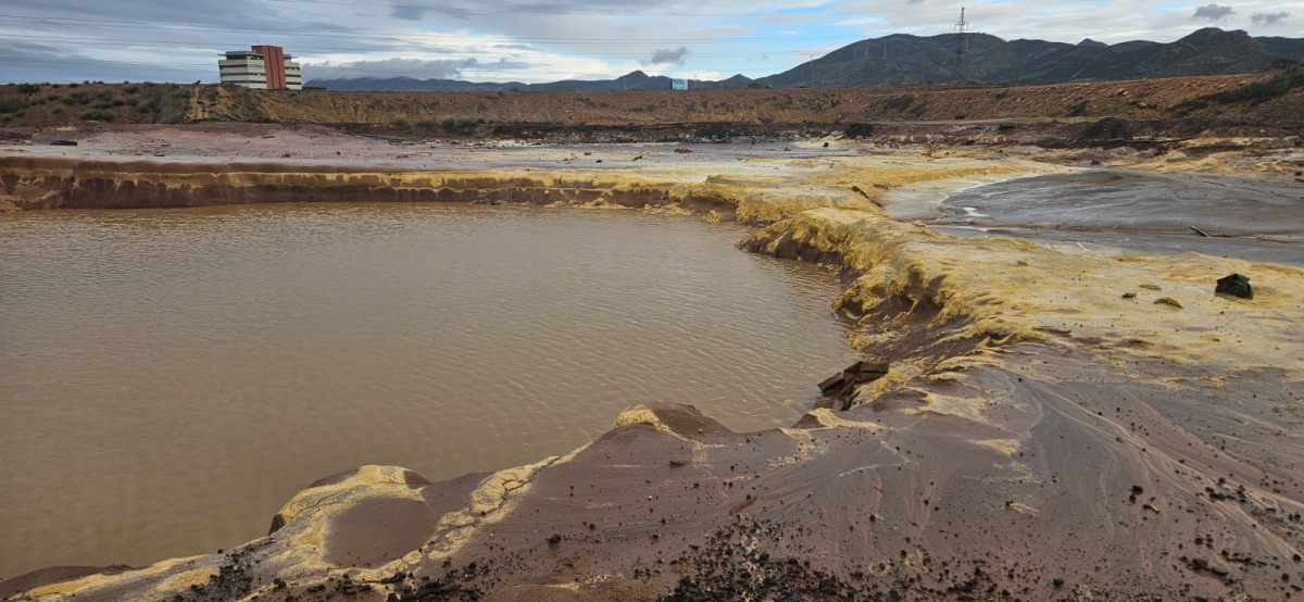 Impulsan una petición para exigir el cierre del vertedero de Torreciega en Cartagena