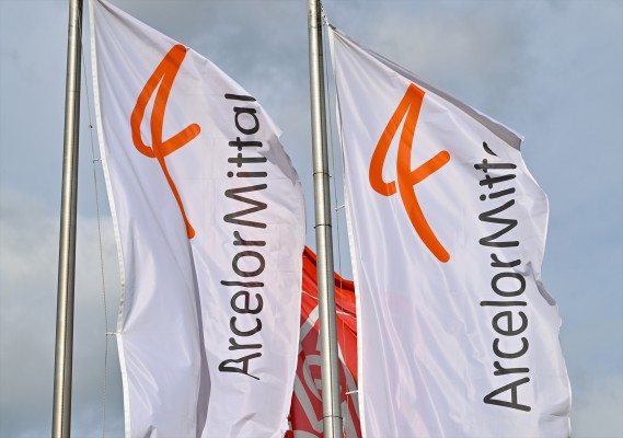 ArcelorMittal reduce su beneficio un 51,2% el primer semestre, hasta los 1.332 millones de euros