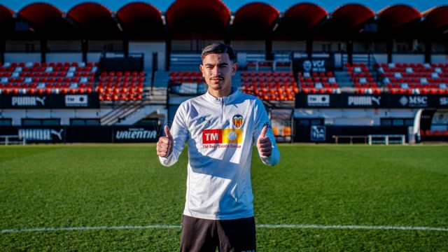 El Valencia CF despide a Benama tras un accidente, acabar en la UCI y ser detenido por violencia de género