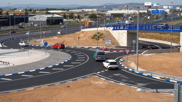 Transportes pone en servicio el nuevo ramal de conexión entre la V-11 y la A-3 en Manises