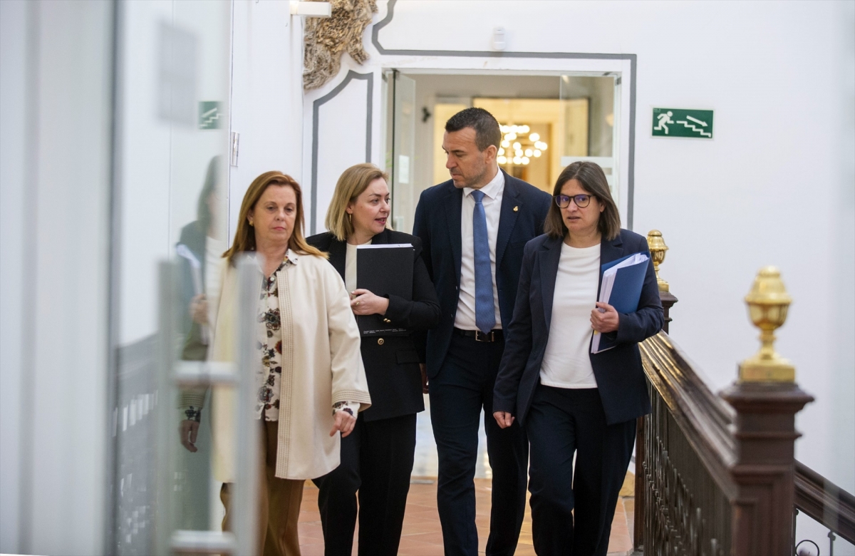 Mompó, Enguix, Mazzolari y Sáez, en la Diputación.