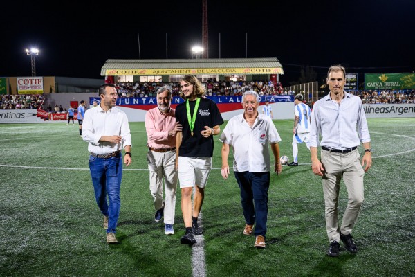 El Inter pregunta por Yarek Gasiorowski