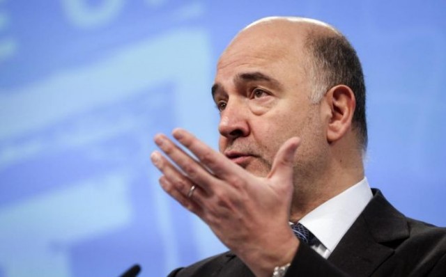 Bruselas aplaza hasta julio su decisión sobre multar a España por incumplir el déficit