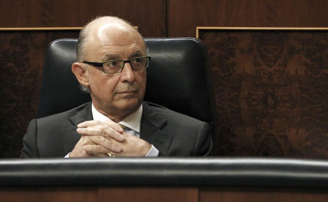 La deuda pública repunta 14.031 millones en marzo y supera el 100% del PIB