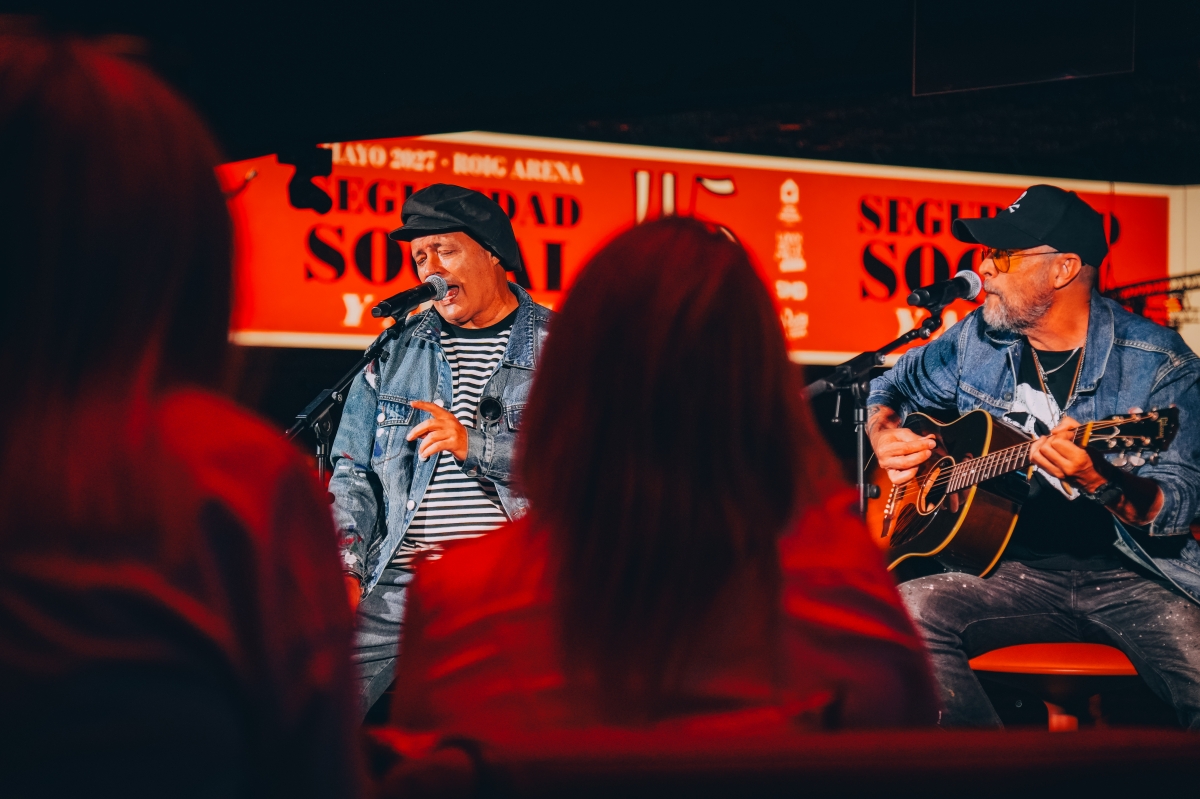 Seguridad Social vuelve a “la cresta de la ola” para celebrar sus 'primeros' 45 años de carrera