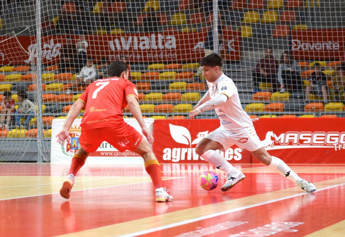  - Foto: JIMBEE CARTAGENA