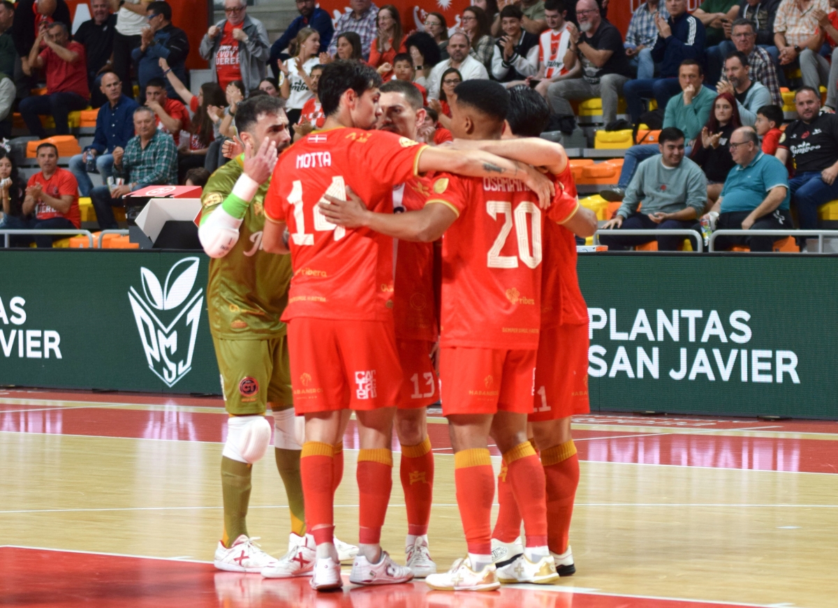  - Foto: JIMBEE CARTAGENA