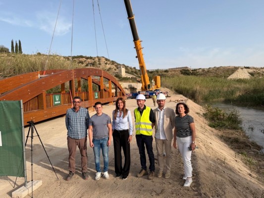La nueva pasarela peatonal que unirá Archena con La Algaida ya es una realidad