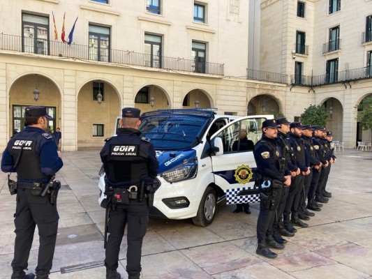 Alicante sube un 20% la remuneración por las horas extras de la Policía y convoca nuevas plazas