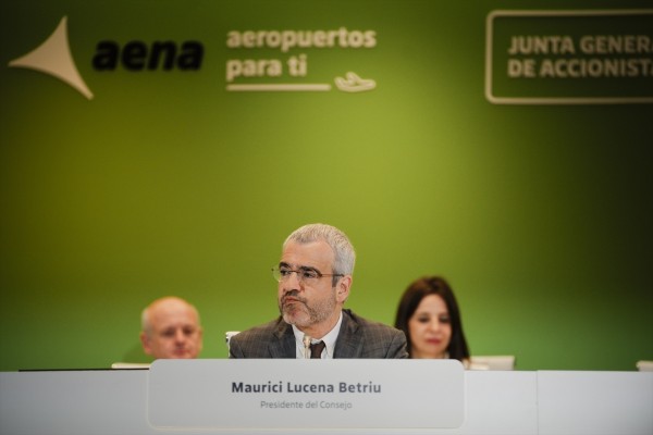 Aena gana 329 millones hasta marzo, un 9,3% más, y eleva sus ingresos un 11,6%