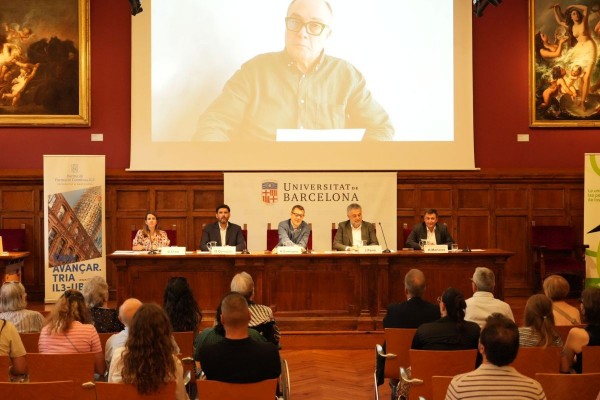 La Senior University de la Fundación DomusVi celebra la graduación de 71 nuevos alumnos
