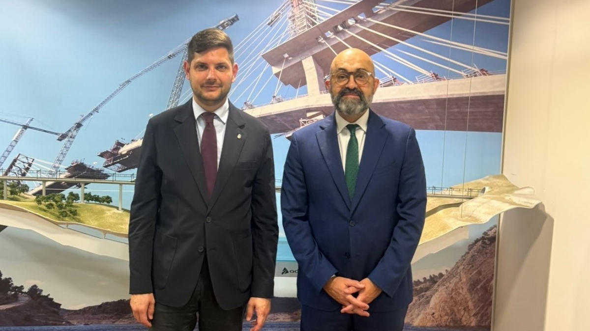 Gandia y Adif abordan el avance de la duplicación de vía, las mejoras en la estación y las obras en la C-1