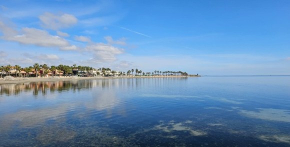 Condenan a una empresa agrícola que vertió el equivalente de 64 piscinas olímpicas de salmuera al Mar Menor