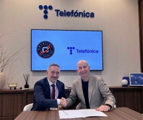 Telefónica se alía con Sateliot para llevar el 5G satelital a sectores estratégicos como la defensa