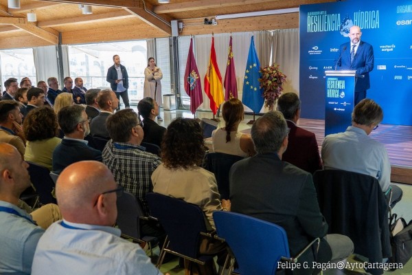 Cartagena presume de eficiencia hídrica y energética en un foro sobre cambio climático