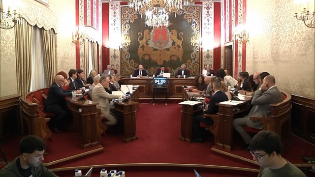 El PP de Alicante vuelve a sumar a Vox para mover las cuentas con 1,7 millones en facturas pendientes