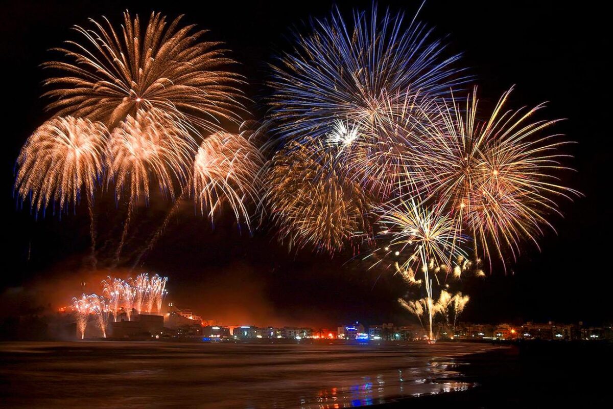 Peñíscola prepara el dispositivo de seguridad del Piromusical para 