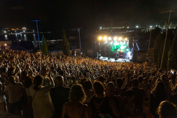 Sol, playa y música en el Mar Menor: los festivales 'colonizan' el periodo estival