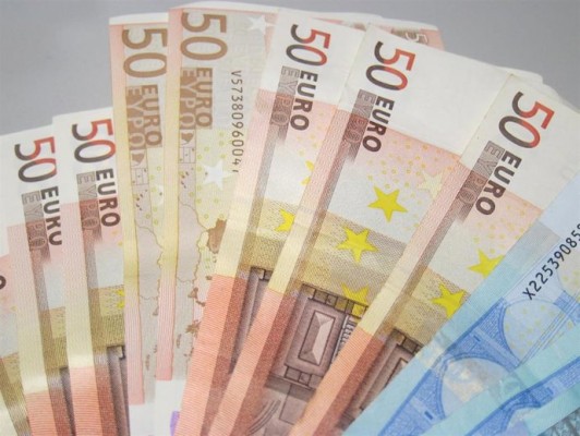 El euro rebota y roza los 1,18 dólares ante posible acuerdo entre EEUU e Irán