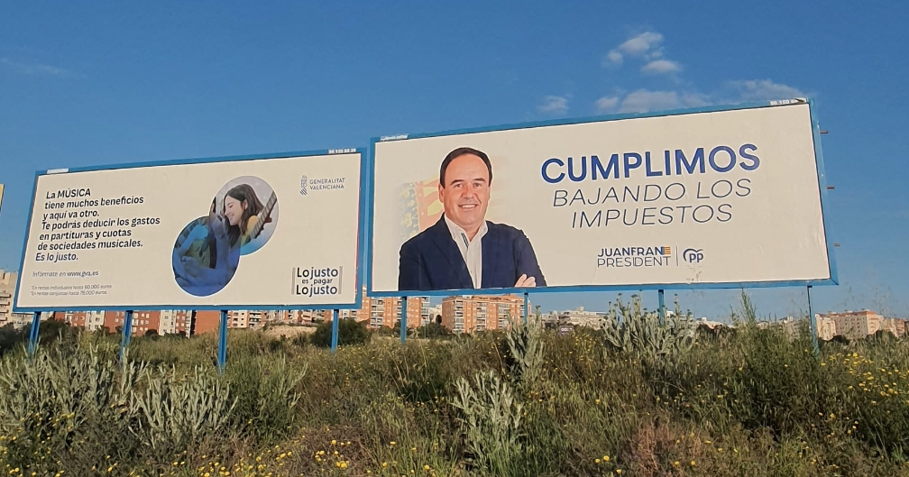 Vallas publicitarias de Pérez Llorca.