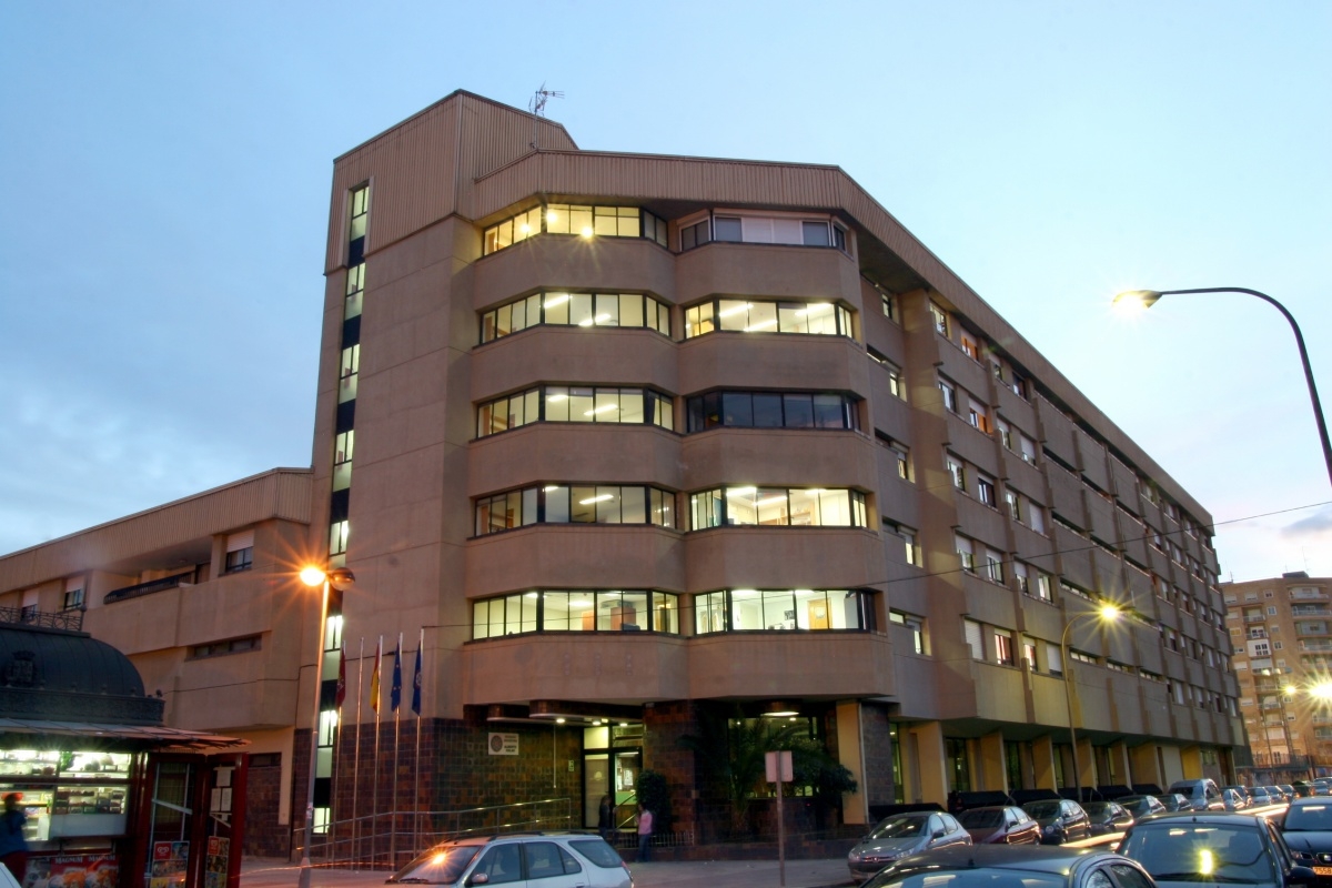 La Asamblea Regional saca a licitación las obras para demoler la antigua residencia Alberto Colao
