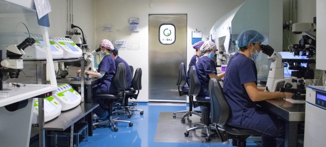 IVF-Life incorpora un medio innovador que mejora en un 40% las tasas de embarazo de sus pacientes 