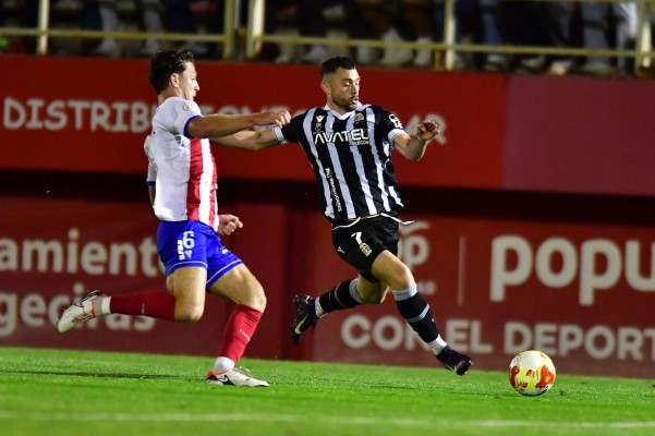 El Efesé perderá por sanción a Ander Martín, Álex Fidalgo y Rahmani para recibir al Alcorcón