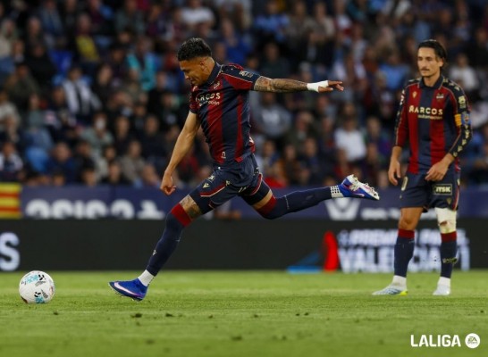 Arriaga, sancionado por acumulación de amarillas ante Osasuna