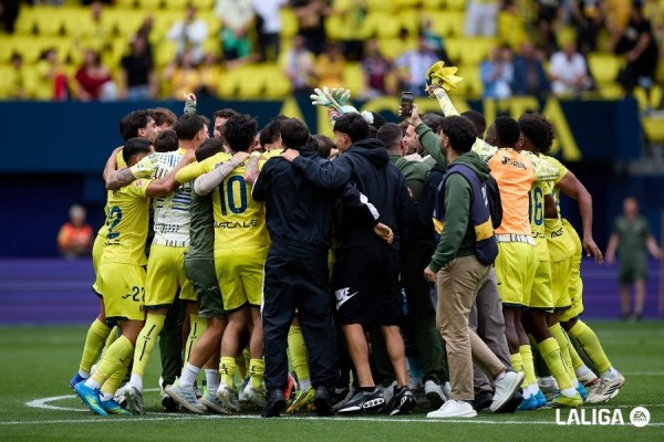 Una 'manita' en casa para celebrar la Champions: el Villarreal vence por 5 a 1 al Levante en La Cerámica
