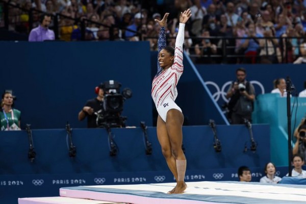 La Estados Unidos de Simone Biles empieza la 'redención' con el oro por equipos