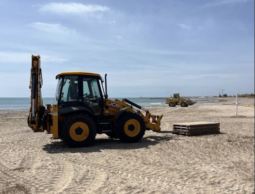 Burriana y Costas retirarán más de 5.000 toneladas de grava de la playa del Grau para su puesta a punto