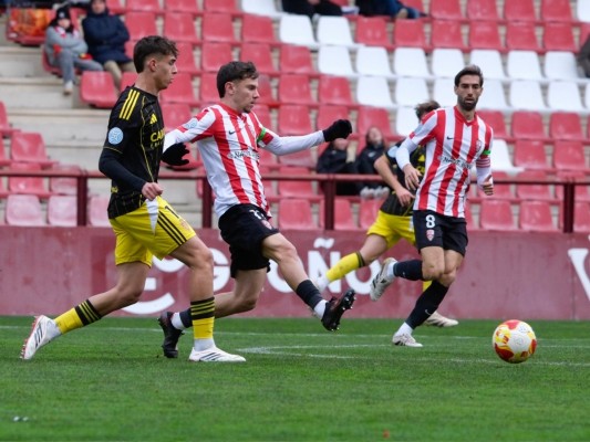 Cedidos Valencia CF: Santana jugará el playoff de ascenso con la UD Logroñés