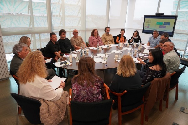 El Consell crea la mesa permanente con asociaciones afectadas por la Dana y mantiene 