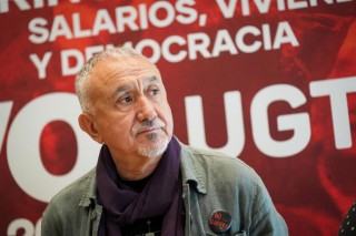 UGT y CCOO piden subir al menos un 7 % el SMI y llevarlo por encima de los 1.300 euros
