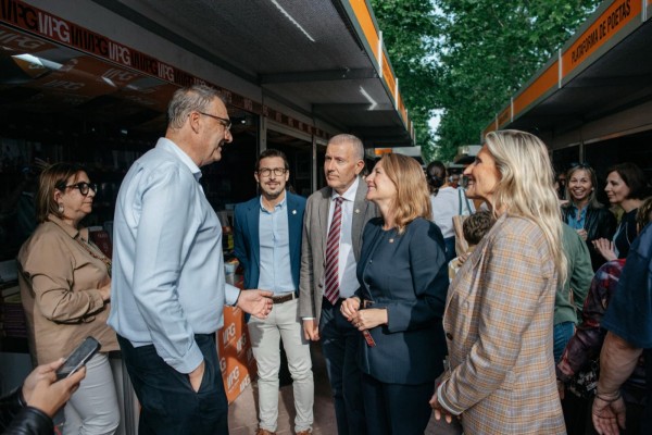 Una Feria del Libro de récord en Castelló: 18.000 visitantes, 12.000 libros vendidos y un impacto económico de más de 150.000 euros