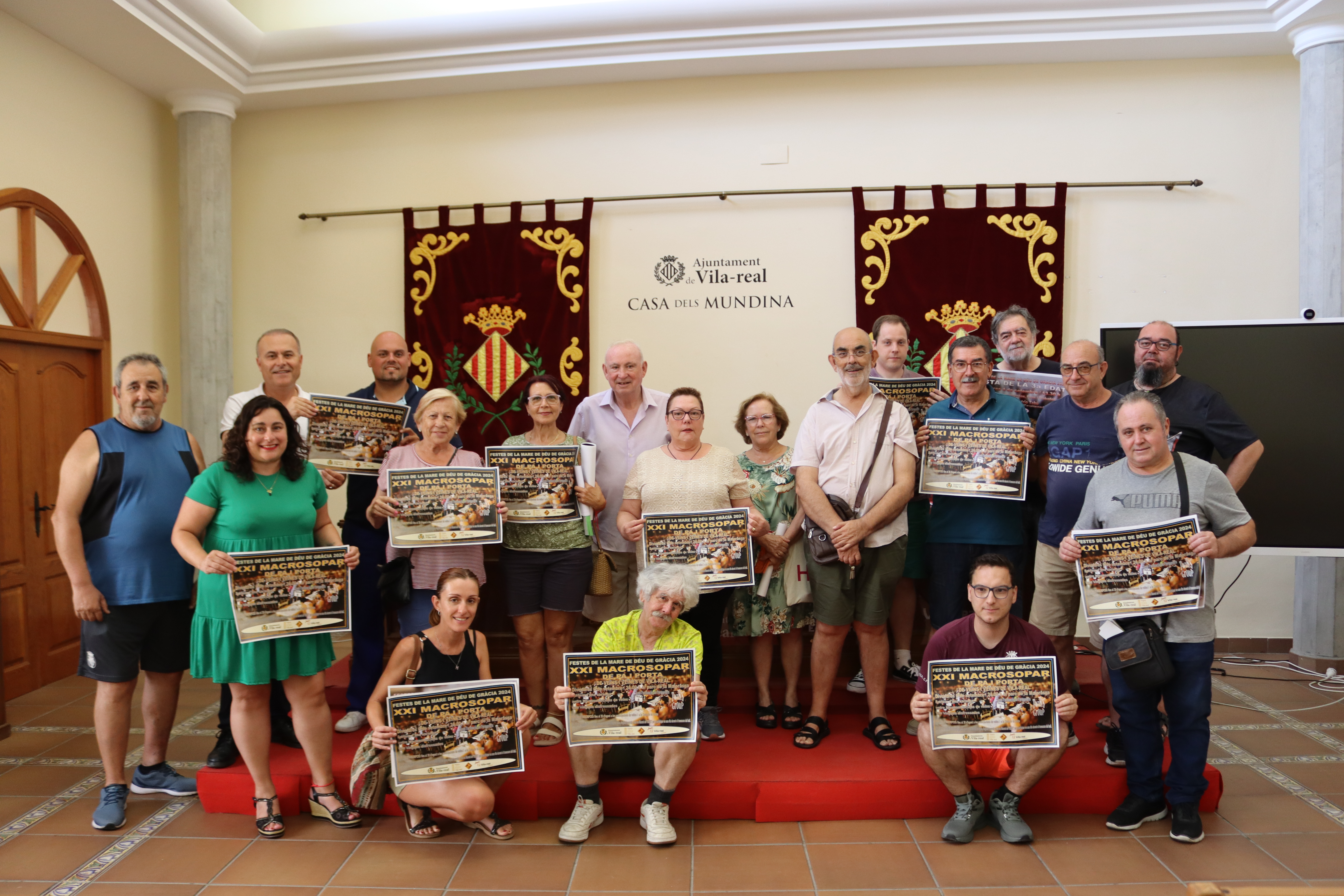 Vila-real convoca el 21é 'macrosopar' de les festes i anima a les associacions de veïns a disfressar-se
