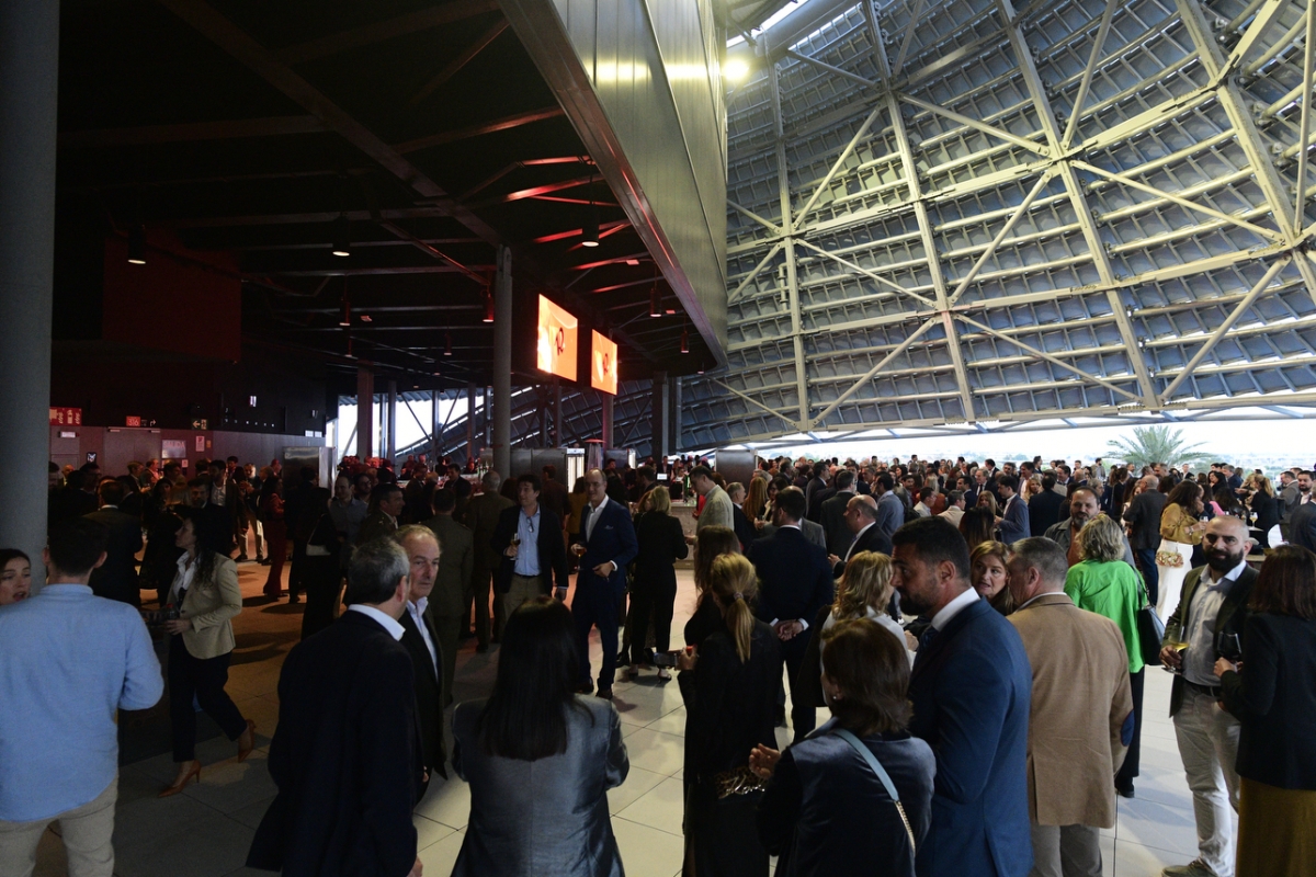 Las imágenes del cóctel del 16 aniversario de Valencia Plaza