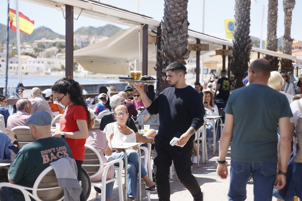 La Región crea más de 7.200 empleos y suma 694.941 afiliados