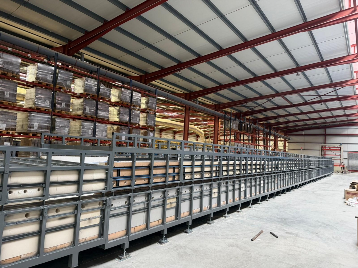 Equipe Cerámicas avanza con su proceso de descarbornización: activará en junio su segundo horno eléctrico en su planta de Figueroles