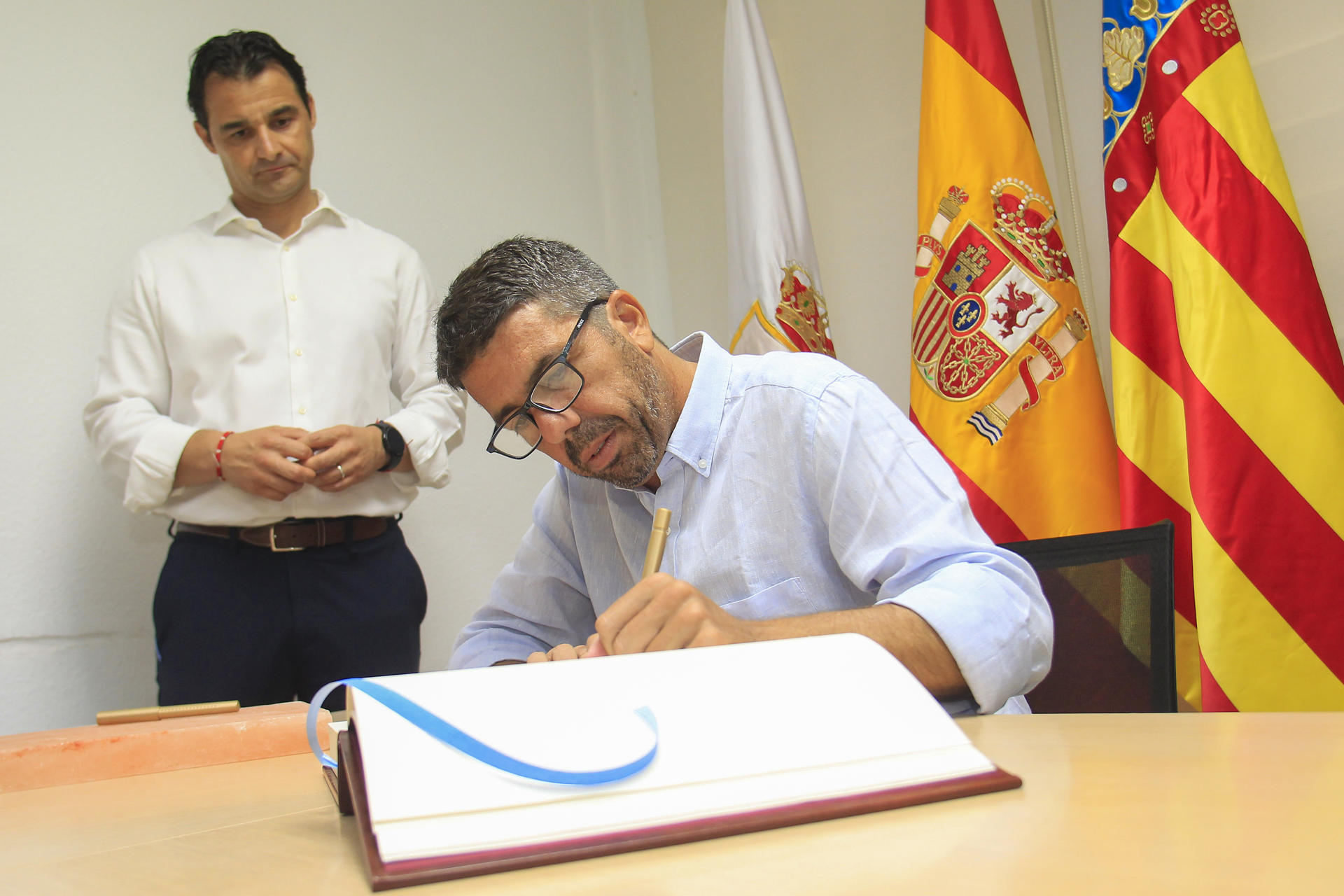 El Consell recurrirá ante el Constitucional si sale adelante el 