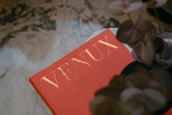 Venux (STN) presenta sus espacios en Casa Decor 2026 en un encuentro con clientes y profesionales del sector 