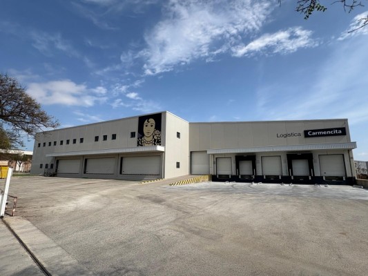 Carmencita da el salto a Elche Parque Empresarial para centralizar allí la logística en una gran nave