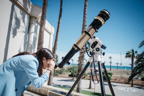 Castellón 'calienta motores' para el eclipse: hoteles llenos hace un año y visitas de japoneses o estadounidenses 