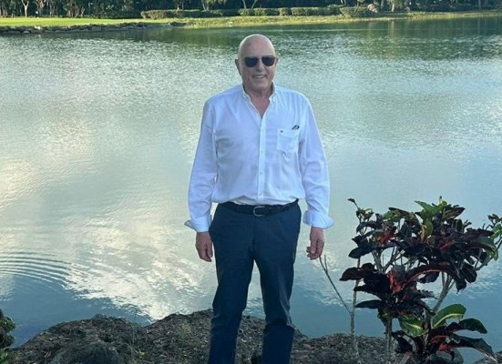 Tomás Olivo no descansa y se embolsa otros 172 millones de beneficio neto con Galerías Comerciales