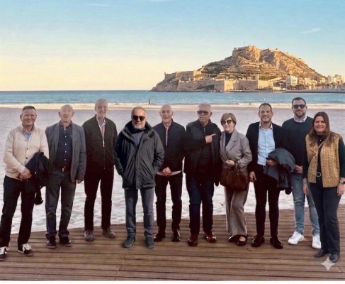 Vecinos de Playa de San Juan denuncian el hacinamiento en su consultorio y exigen soluciones