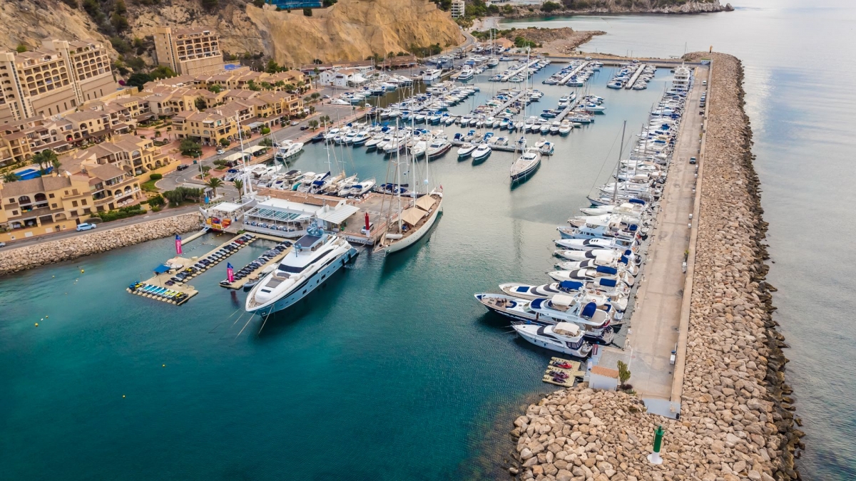 El plazo se agota sin acuerdo entre Marina Greenwich y el Club Náutico Campomanes de Altea