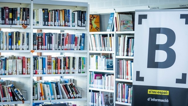 València abrirá por primera vez bibliotecas municipales 24 horas al día durante la época de exámenes