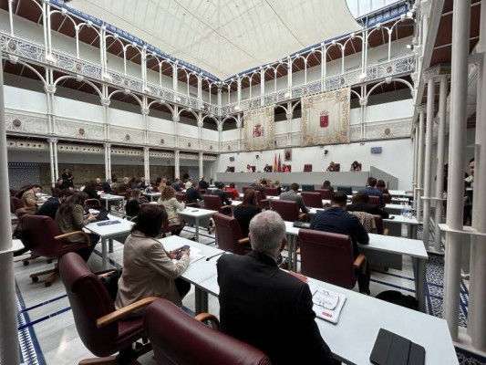 XI Legislatura en la Asamblea Regional: 1.183 iniciativas admitidas y cuatro leyes aprobadas en el primer año