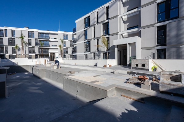 Sant Joan suspende las licencias de vivienda turística y elaborará una ordenanza para regularlas