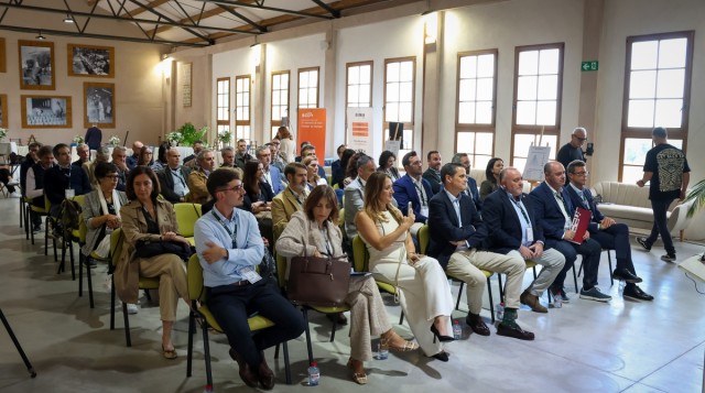 Onda reúne a su tejido industrial y asociativo en una jornada de 'networking' para sumar competitividad